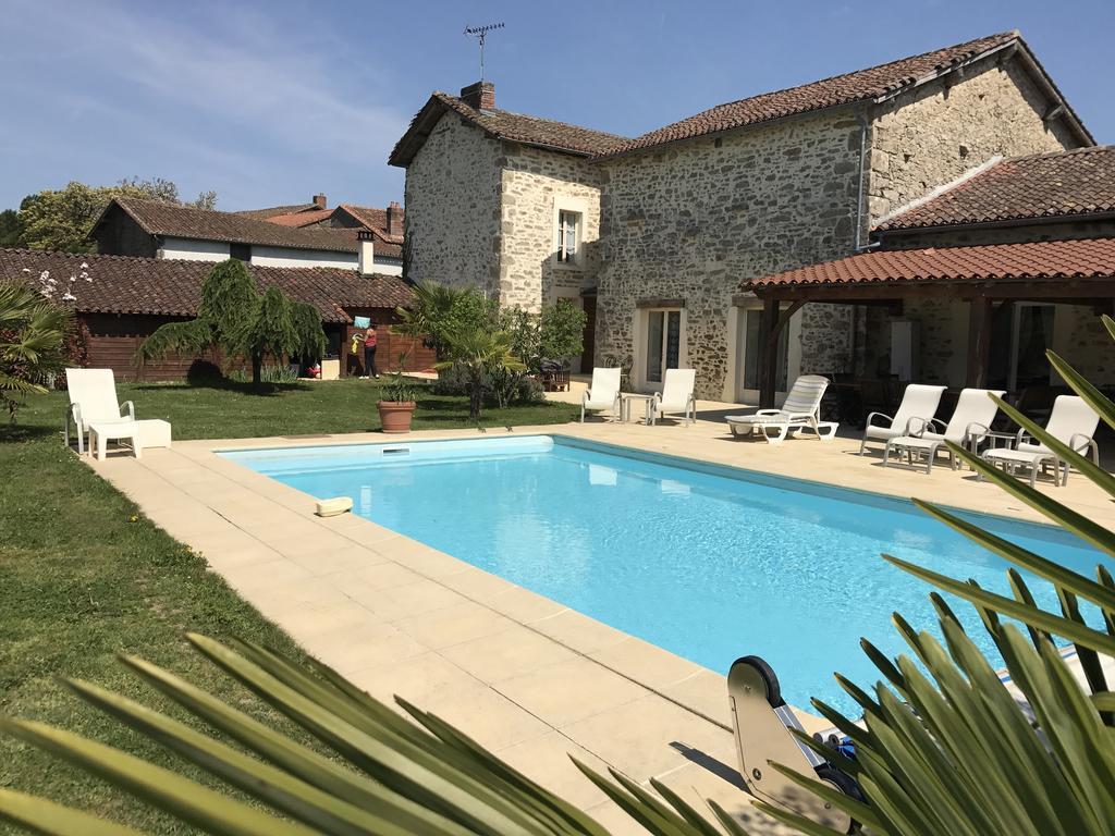 La Boulangeraie Saint-Junien Exterior foto